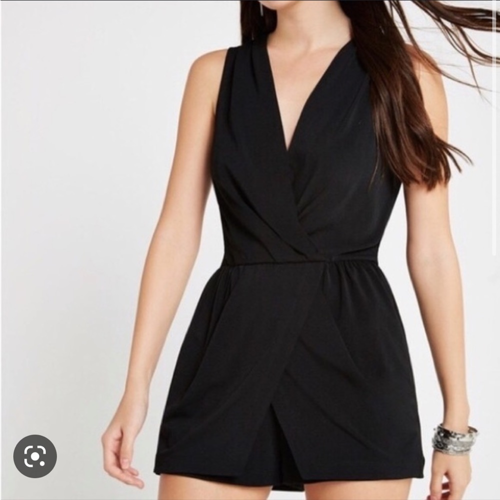 BCBG romper S